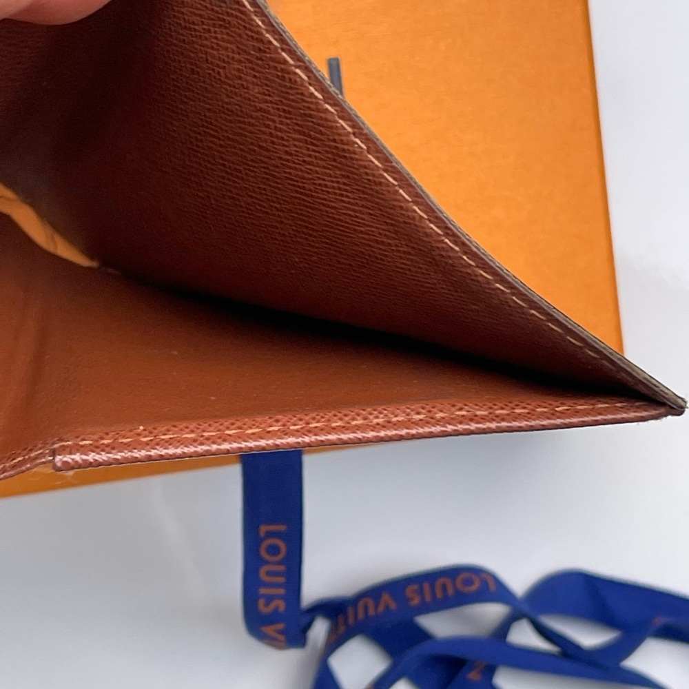 Louis Vuitton Men’s Wallet - Picture 5 of 14